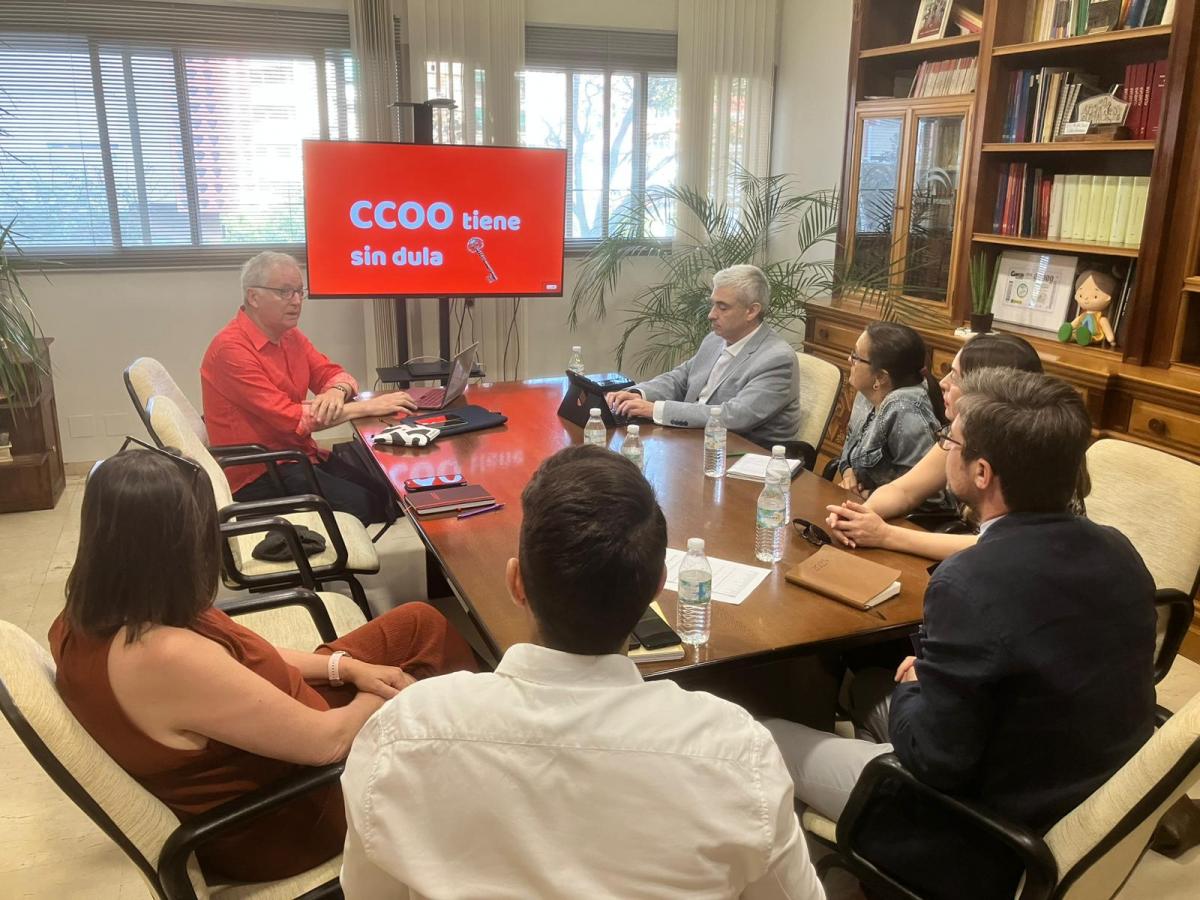 CCOO ha presentado a la Delegacin de Desarrollo Educativo su proyecto "Visibilidad".
