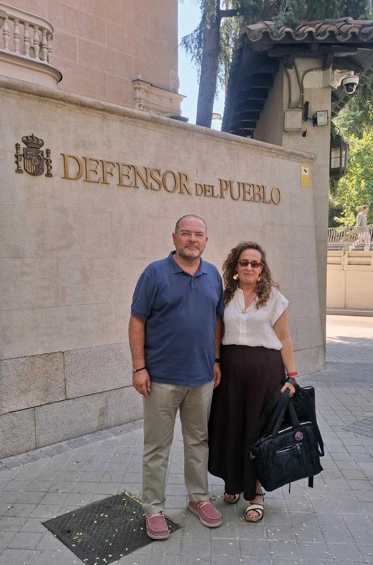 La federación de enseñanza de CCOO de Andalucía con el Defensor del Pueblo